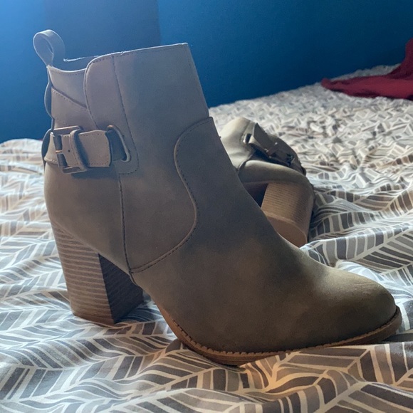 Booties - Picture 3 of 5